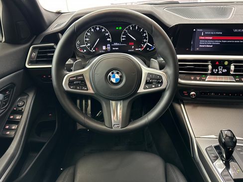 Used 2020 BMW 330i Sedan w/ M Sport Package RWD image 28