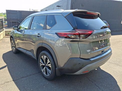 Certified 2023 Nissan Rogue SV w/ SV Premium B Package AWD/4WD image 4