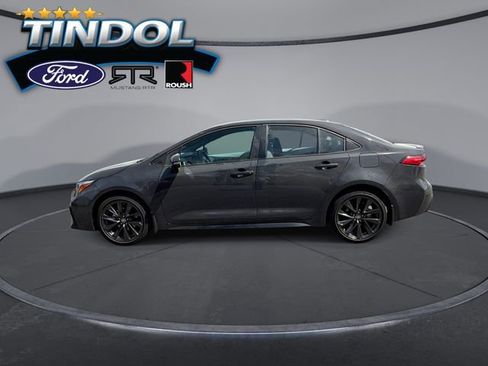 Used 2025 Toyota Corolla SE FWD image 6