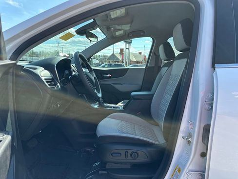 Used 2023 Chevrolet Equinox LT AWD/4WD image 24