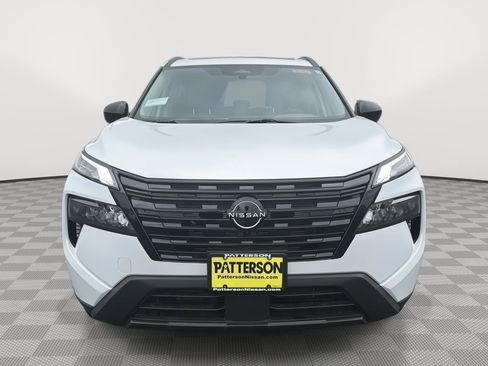 New 2026 Nissan Rogue SV AWD/4WD image 2