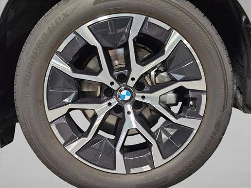 Certified 2025 BMW X3 xDrive30 w/ Premium Package AWD/4WD image 23