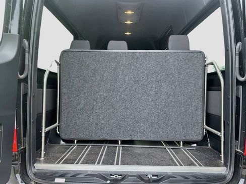 Used 2023 Mercedes-Benz Sprinter 3500 image 23