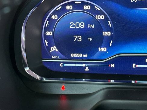 Used 2024 Chevrolet Suburban LT image 38