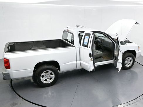 Used 2006 Dodge Dakota SLT image 33