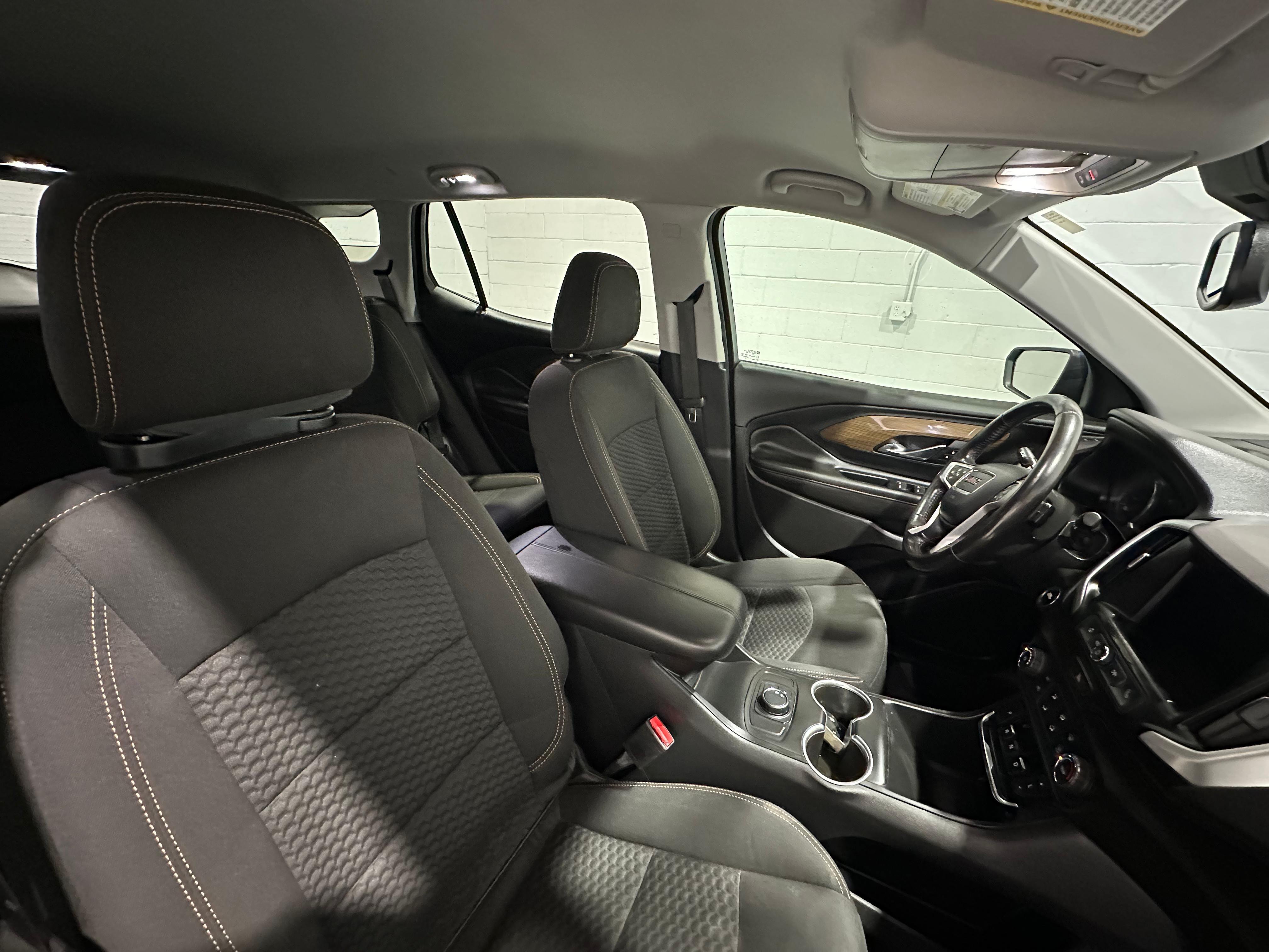 Used 2020 GMC Terrain SLE FWD image 12