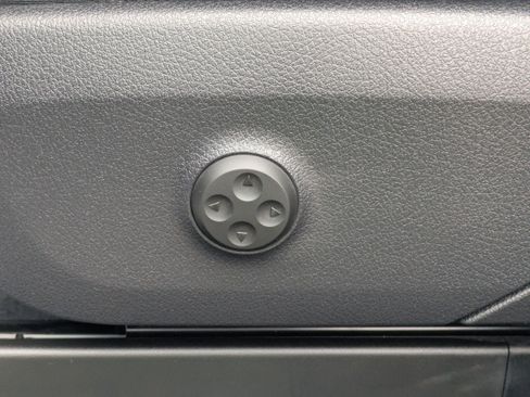 Certified 2023 Mercedes-Benz EQE 350+ SUV image 25