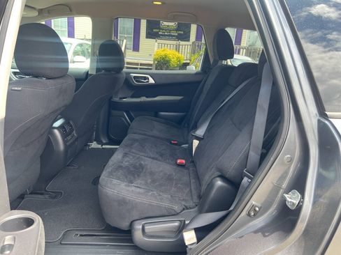Used 2015 Nissan Pathfinder SV FWD image 13