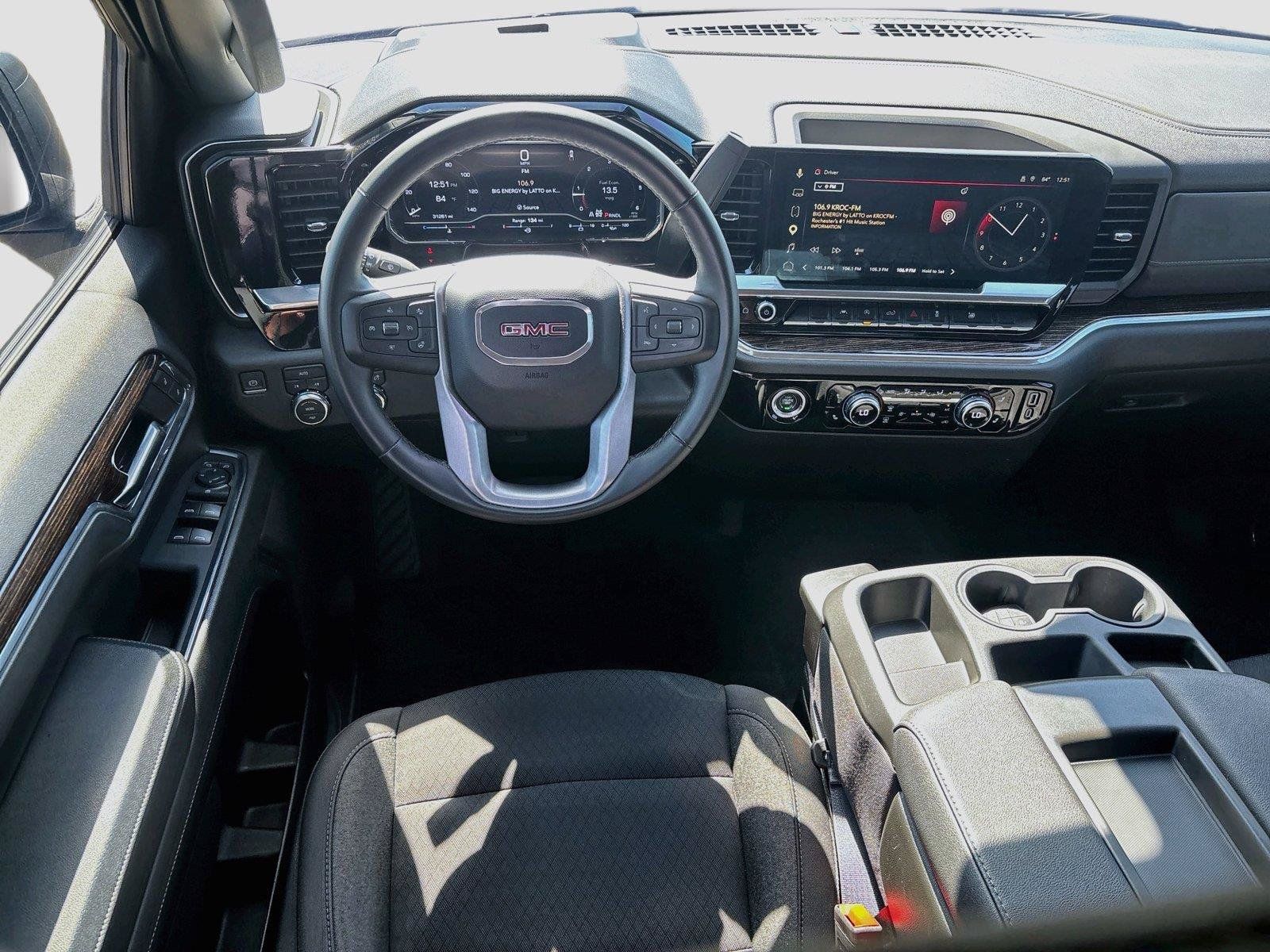 Used 2024 GMC Sierra 1500 Elevation AWD/4WD image 2