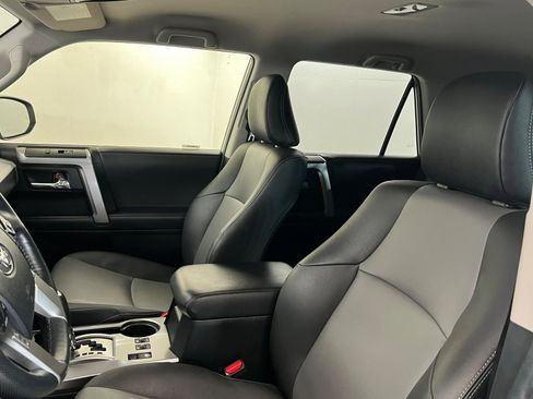 Certified 2024 Toyota 4Runner SR5 Premium image 17