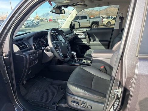 Used 2023 Toyota 4Runner TRD Off-Road Premium w/ Moonroof Package AWD/4WD image 18