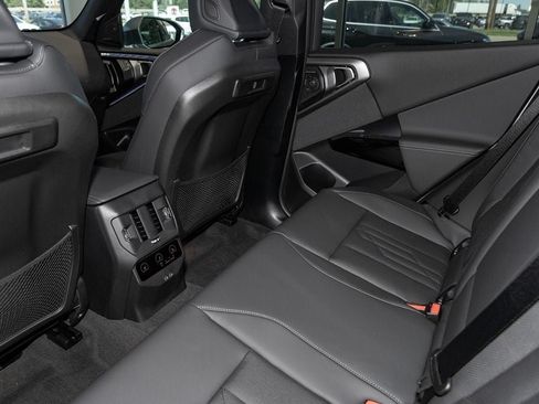 New 2026 BMW X3 xDrive30i AWD/4WD image 9