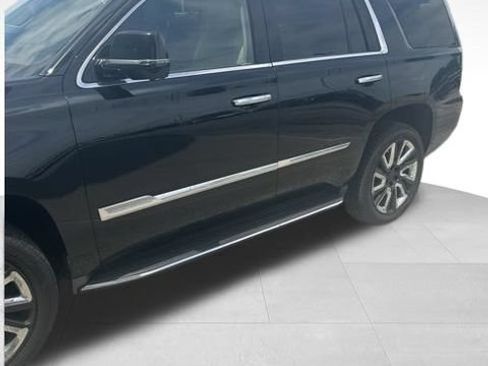 Used 2016 Cadillac Escalade Luxury AWD/4WD image 6