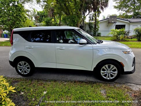 Used 2021 Kia Soul LX FWD image 11