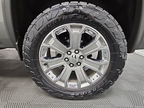 Used 2018 GMC Sierra 1500 Denali w/ Denali Ultimate Package image 41