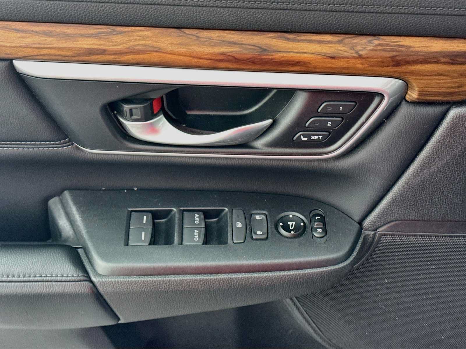 Used 2017 Honda CR-V EX-L image 17