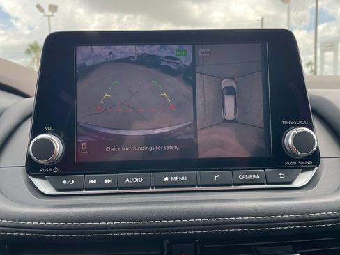 Certified 2021 Nissan Rogue SV FWD image 20