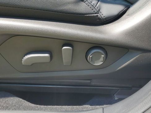 Certified 2026 Subaru Outback Premium AWD/4WD image 8