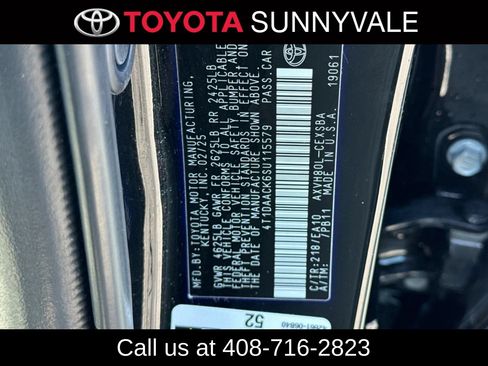 Used 2025 Toyota Camry SE FWD image 30