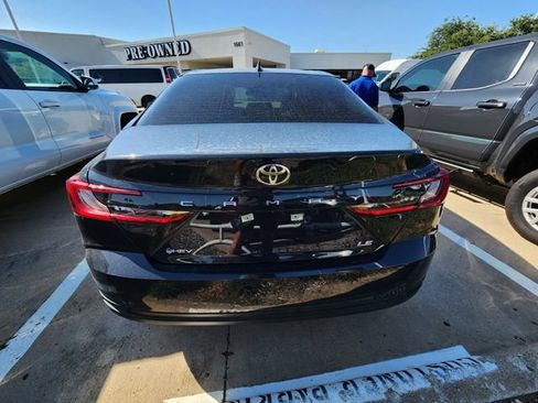 Used 2026 Toyota Camry LE FWD image 5