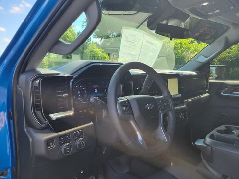Certified 2023 Chevrolet Silverado 1500 LT Trail Boss AWD/4WD image 32
