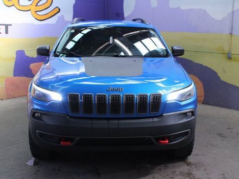 Used 2019 Jeep Cherokee Trailhawk w/ Cold Weather Group image 3