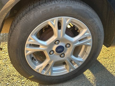 Used 2016 Ford Fiesta SE image 7