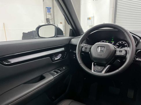 Used 2025 Honda CR-V Sport Touring image 15