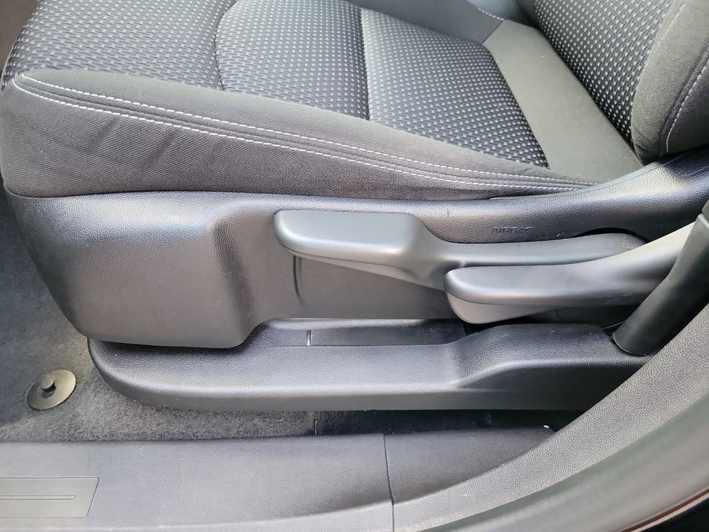 Used 2024 GMC Terrain SLE AWD/4WD image 20
