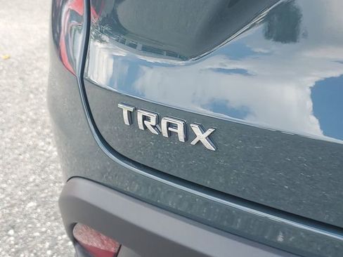 Used 2025 Chevrolet Trax LS image 7