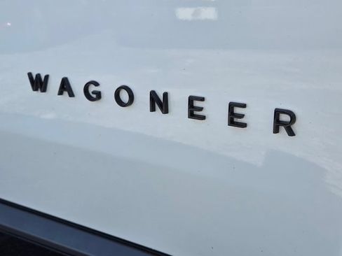 Used 2024 Jeep Wagoneer Launch Edition AWD/4WD image 20