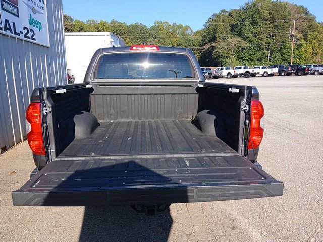 Used 2021 Toyota Tundra SR5 w/ SR5 Leather Package AWD/4WD image 6
