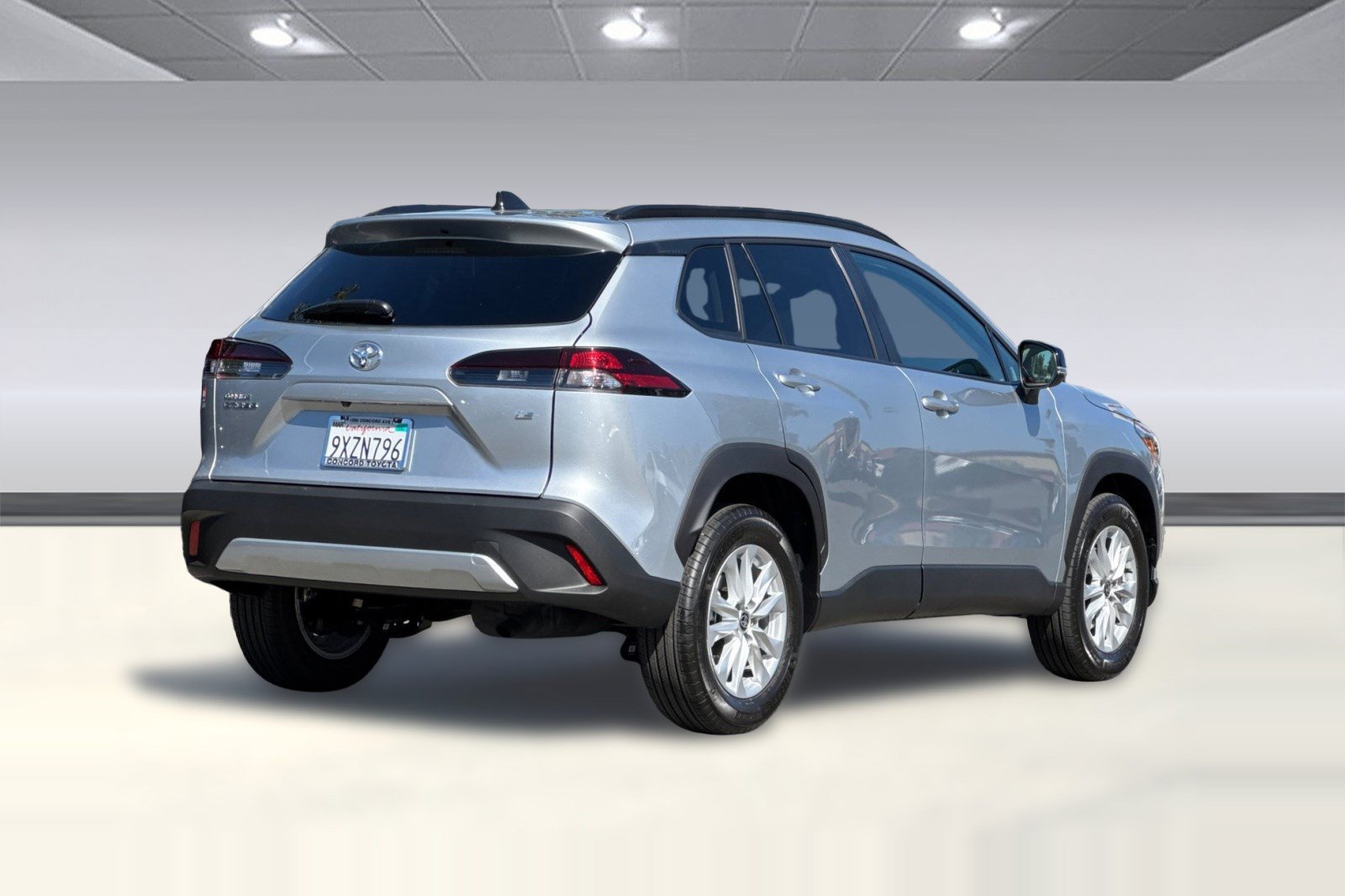 Used 2026 Toyota Corolla Cross LE w/ Moonroof Package FWD image 9