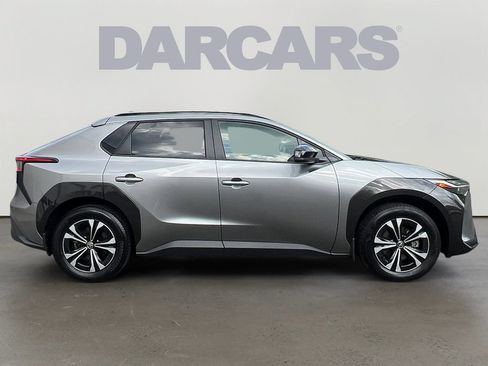 Used 2025 Toyota bZ4X FWD w/ Weather Package image 8