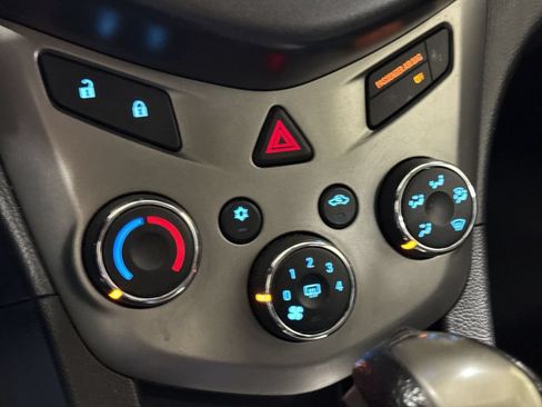 Used 2014 Chevrolet Sonic LT FWD image 15