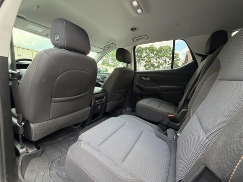 Used 2020 Chevrolet Traverse LT w/ LPO, Blackout Package FWD image 18