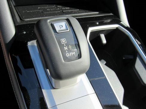 New 2025 Mitsubishi Outlander SE image 21