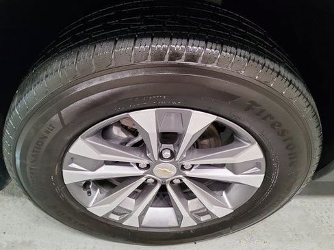 Used 2025 Chevrolet Equinox LT image 45