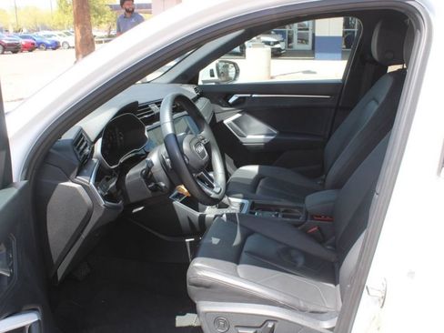 Used 2025 Audi Q3 2.0T Premium AWD/4WD image 12