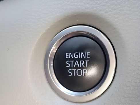 Used 2021 Toyota Corolla LE w/ LE Premium Package image 36