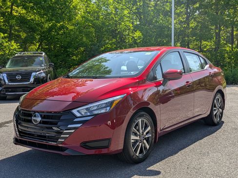 New 2025 Nissan Versa SV w/ Trunk Package image 3