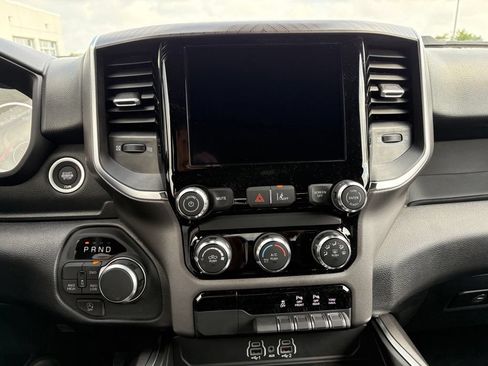 New 2026 RAM 1500 Express AWD/4WD image 17