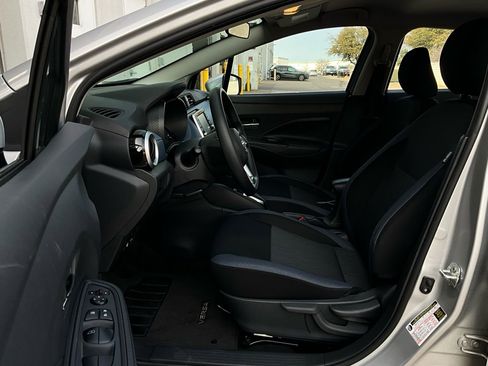 Used 2025 Nissan Versa SV image 10