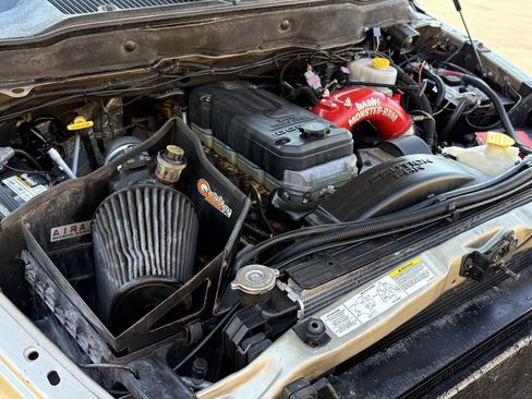 Used 2004 Dodge Ram 2500 Truck SLT w/ Trailer Tow Group image 11