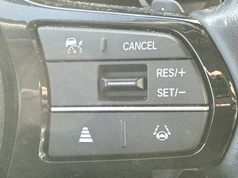 Used 2024 Honda Pilot EX-L image 12