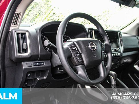 Used 2025 Nissan Frontier SV RWD image 21