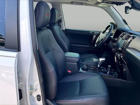 Used 2024 Toyota 4Runner TRD Off-Road Premium w/ Moonroof Package AWD/4WD image 8