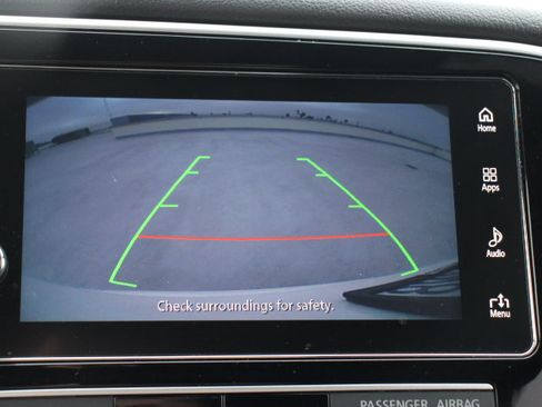 Used 2019 Mitsubishi Outlander SEL image 32