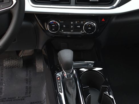 New 2026 Chevrolet Trax LT w/ LT Convenience Package image 14