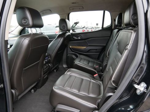 Used 2018 GMC Acadia Denali image 11